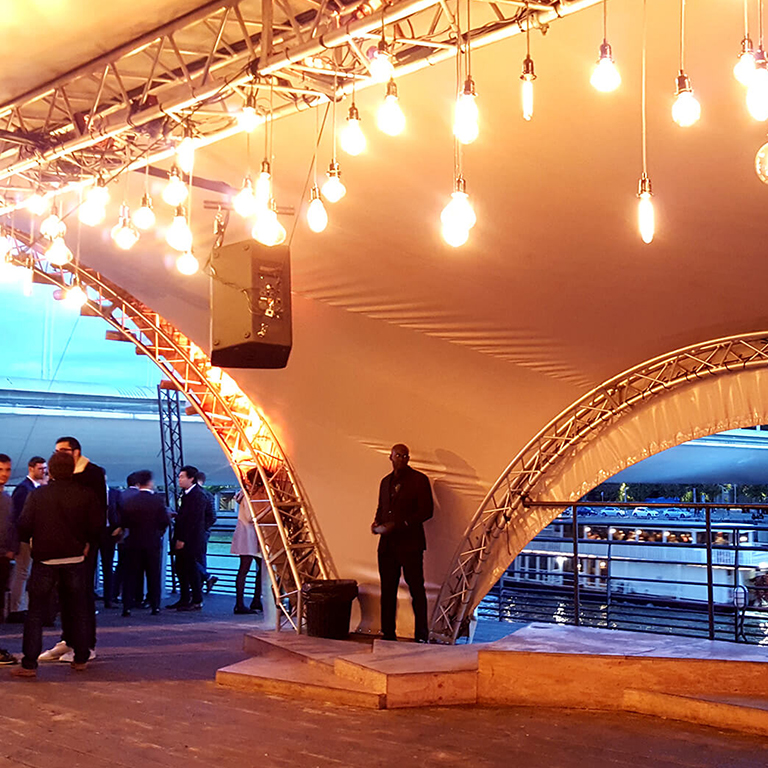 ≡ Dance floor Rive Gauche Réception